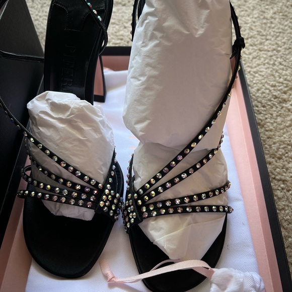 Piferi Athena 100 in Black Satin - Picture 8 of 11